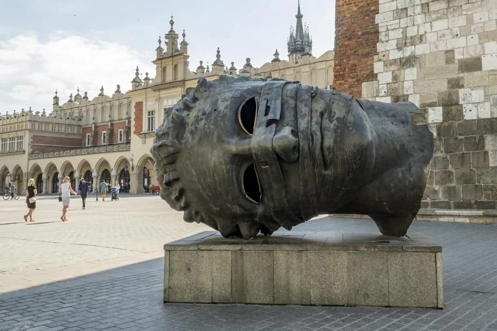 Najważniejsze atrakcje na Rynku Głównym w Krakowie, które musisz zobaczyć